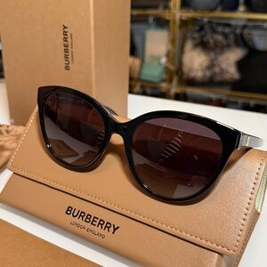 Burberry Sunglasses: Betty. Black Frame & Grey Gradient NWT Full Inclusion